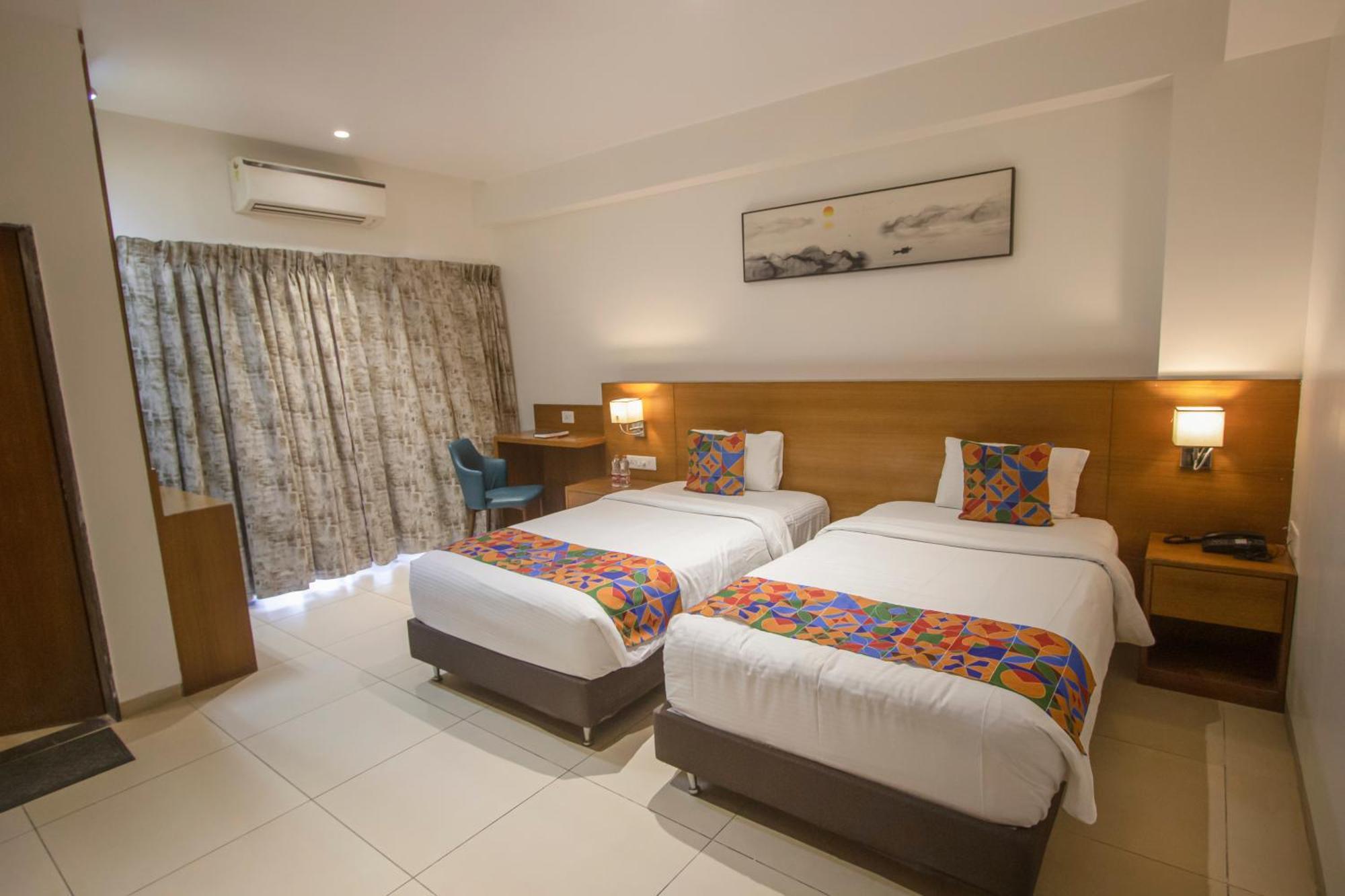 Monarch Express Chakan Hotel Eksteriør billede