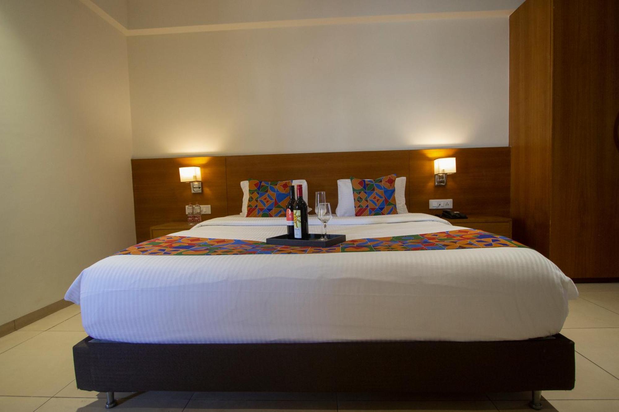 Monarch Express Chakan Hotel Eksteriør billede